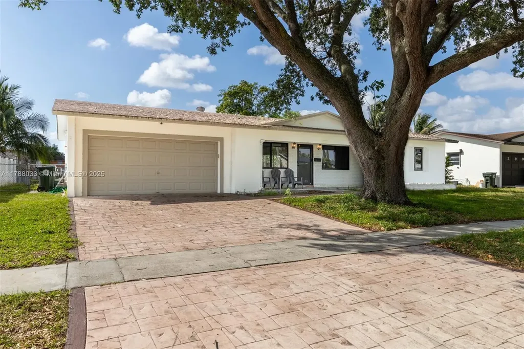 3890 NW 4th Court Coconut Creek FL 33066