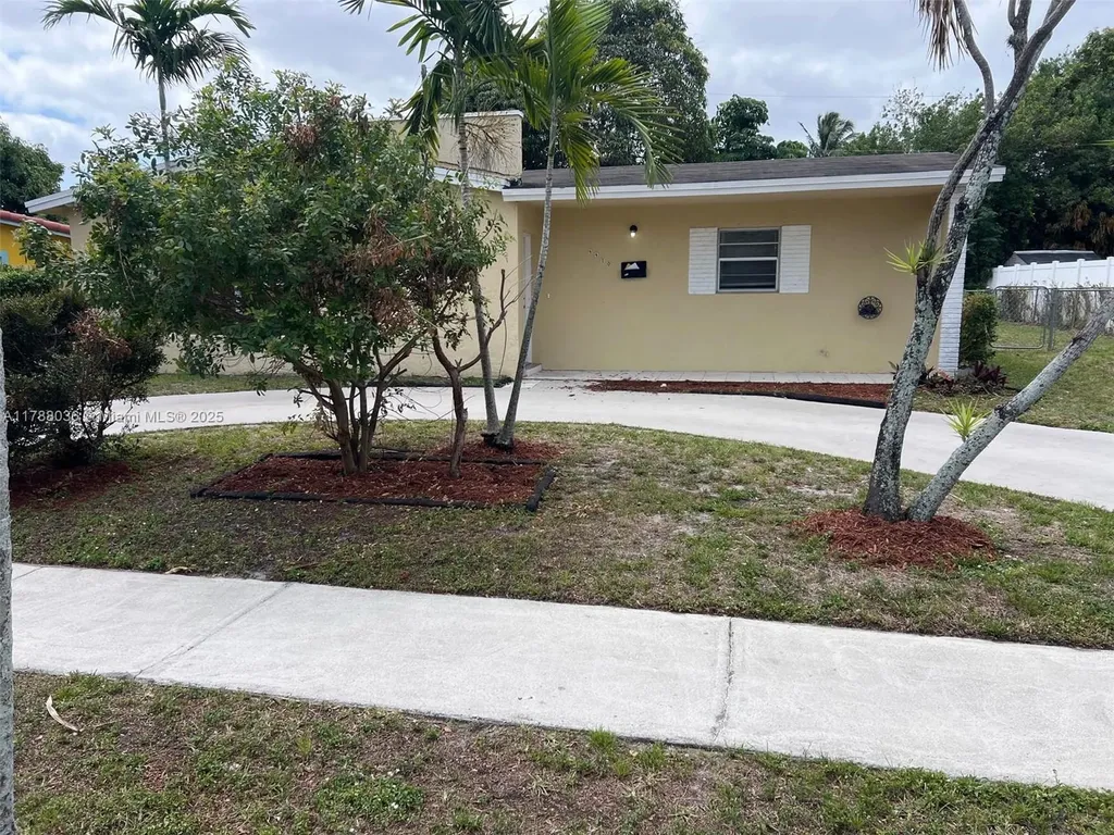 4410 NW 30th Court Lauderdale Lakes FL 33313