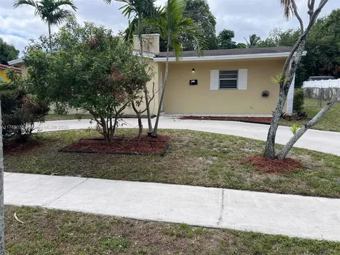 4410 NW 30th Court Lauderdale Lakes FL 33313