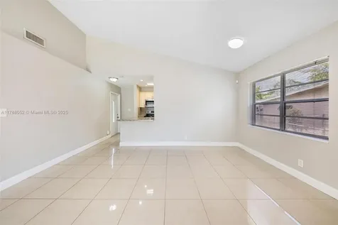 702 SW 79th Avenue North Lauderdale FL 33068