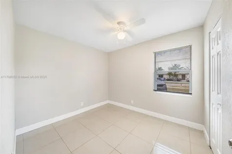 702 SW 79th Avenue North Lauderdale FL 33068