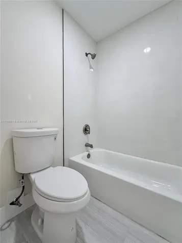 9525 NW 9th Court Plantation FL 33324