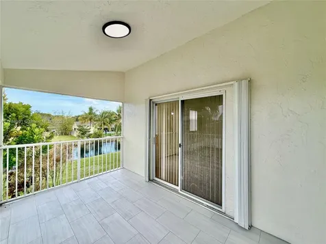 9525 NW 9th Court Plantation FL 33324