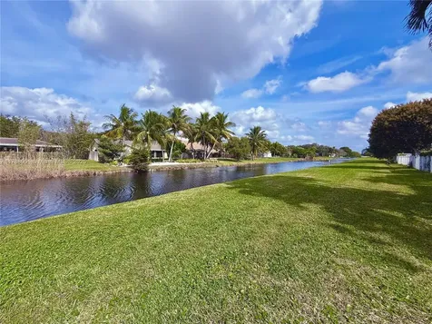 9525 NW 9th Court Plantation FL 33324