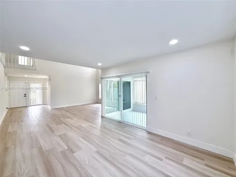 9525 NW 9th Court Plantation FL 33324