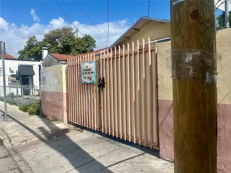 1574 SW 1st Street Miami FL 33135