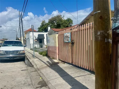 1574 SW 1st Street Miami FL 33135