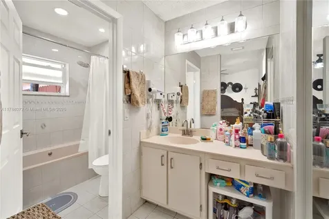 5566 NW 102nd Place Doral FL 33178