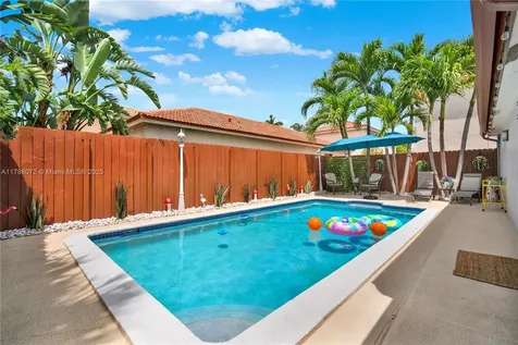 5566 NW 102nd Place Doral FL 33178