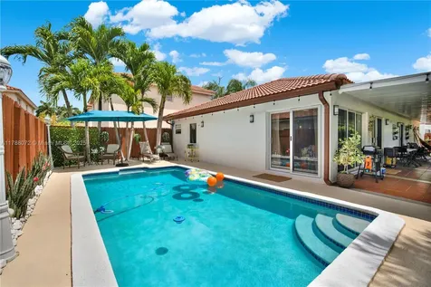 5566 NW 102nd Place Doral FL 33178