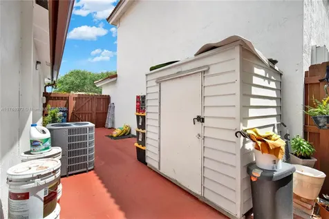 5566 NW 102nd Place Doral FL 33178