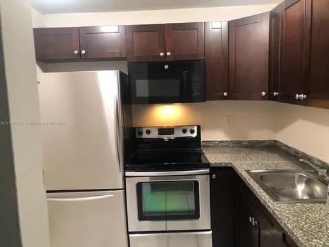 494 NW 165th Street Road Miami FL 33169
