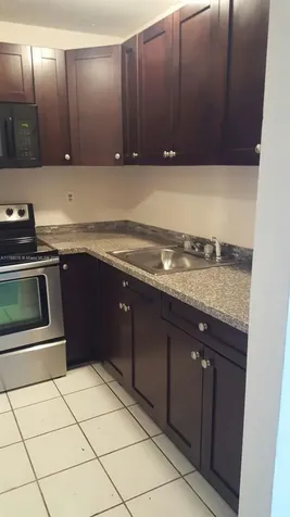 494 NW 165th Street Road Miami FL 33169