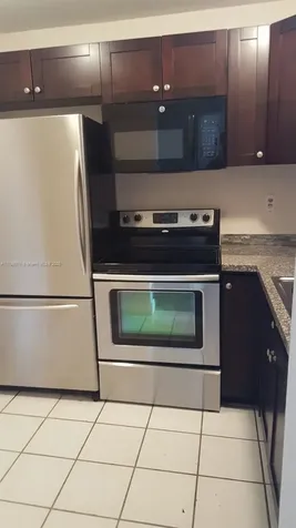 494 NW 165th Street Road Miami FL 33169