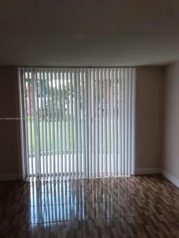 494 NW 165th Street Road Miami FL 33169