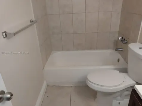 494 NW 165th Street Road Miami FL 33169