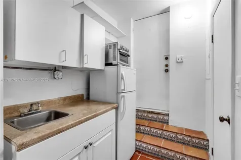 2474 SW 24th Terrace Miami FL 33145