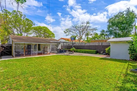 2474 SW 24th Terrace Miami FL 33145