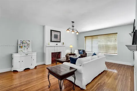2474 SW 24th Terrace Miami FL 33145