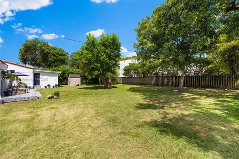 55 NE 87th Street El Portal FL 33138