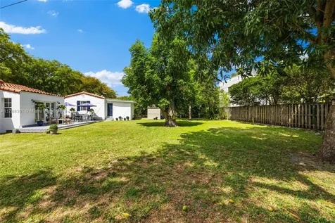 55 NE 87th Street El Portal FL 33138