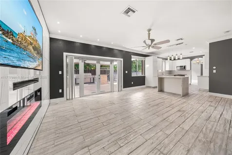15902 SW 141st Street Miami FL 33196