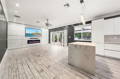 15902 SW 141st Street Miami FL 33196