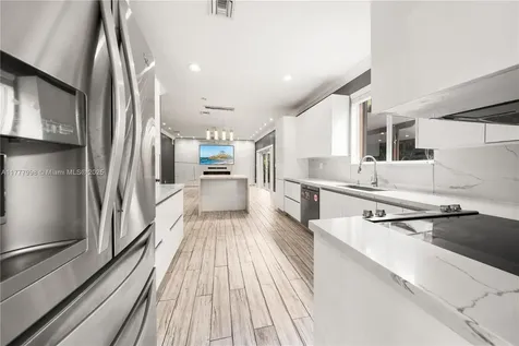 15902 SW 141st Street Miami FL 33196