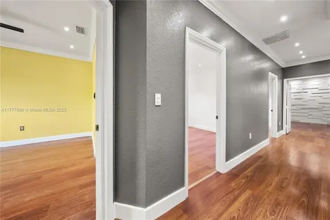 15902 SW 141st Street Miami FL 33196