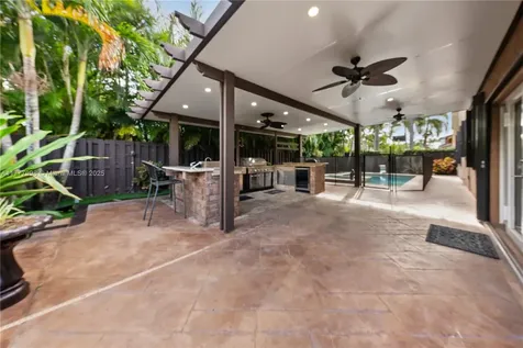 15902 SW 141st Street Miami FL 33196