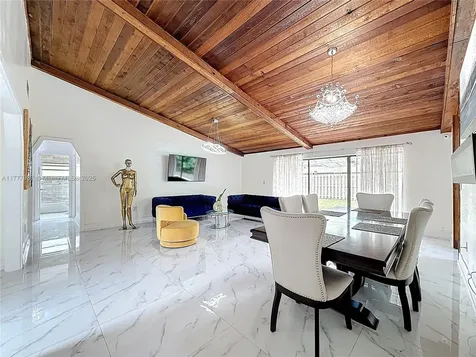 750 NW 77th Avenue Plantation FL 33324