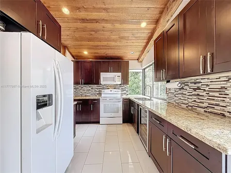 750 NW 77th Avenue Plantation FL 33324