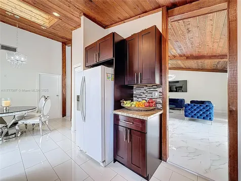 750 NW 77th Avenue Plantation FL 33324