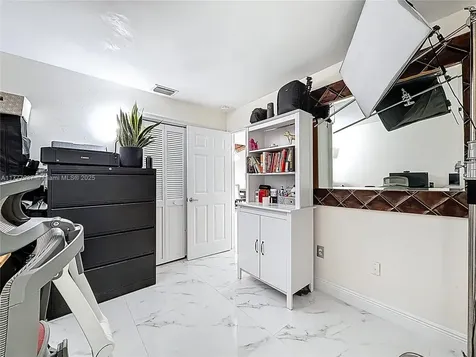 750 NW 77th Avenue Plantation FL 33324