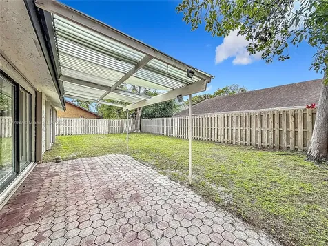 750 NW 77th Avenue Plantation FL 33324