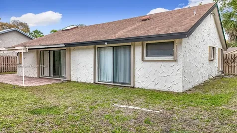 750 NW 77th Avenue Plantation FL 33324