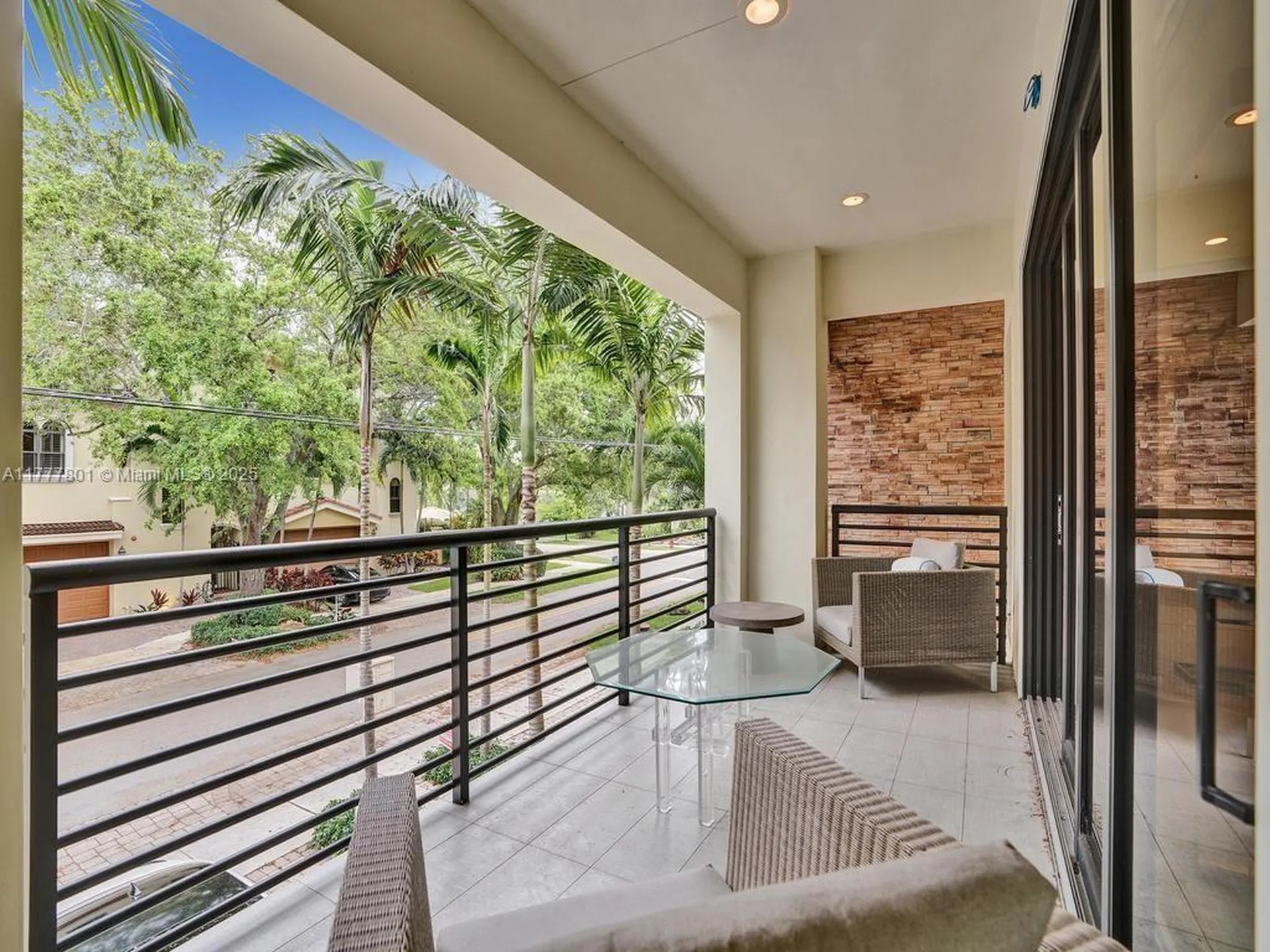 207 NE 13th Avenue Fort Lauderdale FL 33301