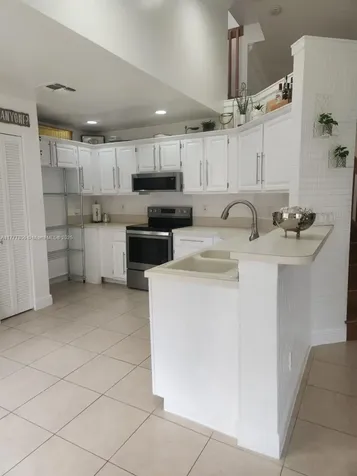 2984 Tall Oak Court Davie FL 33328