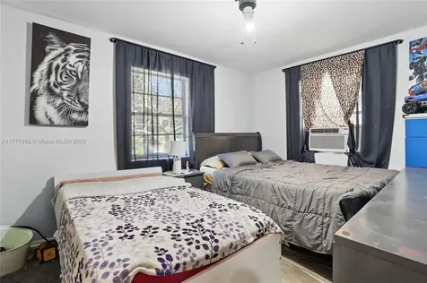 936 38th Street West Palm Beach FL 33407