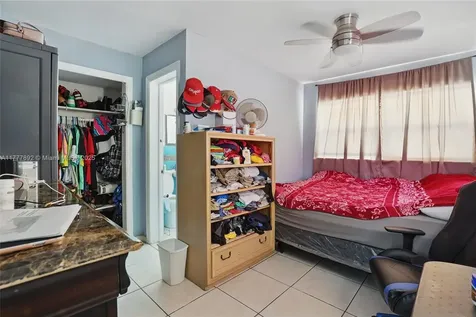 936 38th Street West Palm Beach FL 33407