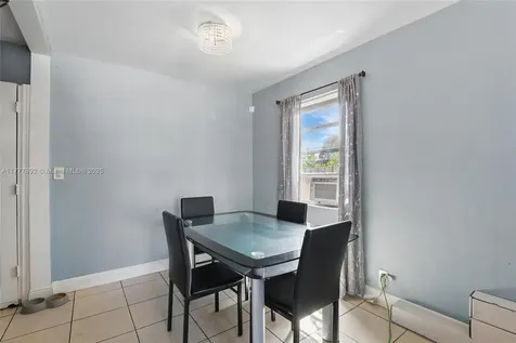 936 38th Street West Palm Beach FL 33407