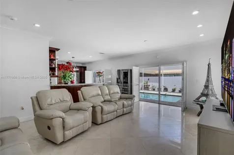 16075 SW 149th Terrace Miami FL 33196