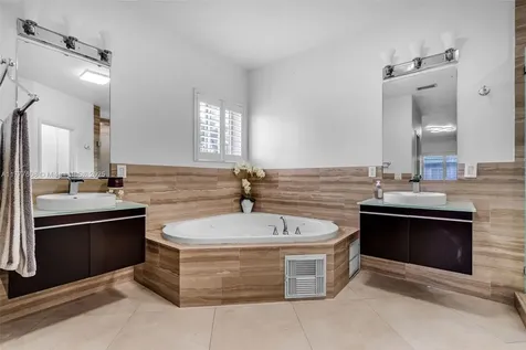 16075 SW 149th Terrace Miami FL 33196