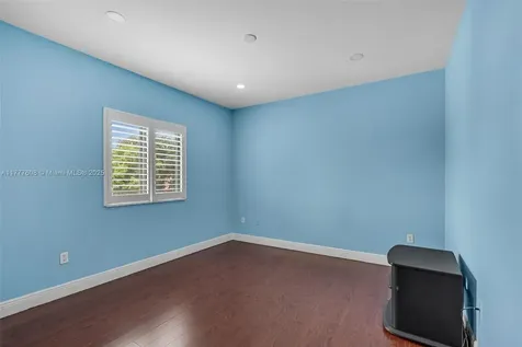16075 SW 149th Terrace Miami FL 33196