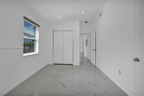 2254 NW 58th Street Miami FL 33142