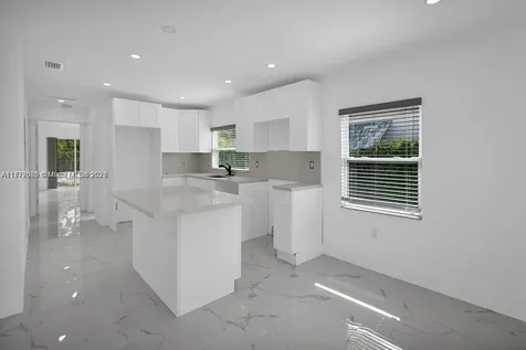 2254 NW 58th Street Miami FL 33142