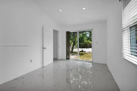 2254 NW 58th Street Miami FL 33142