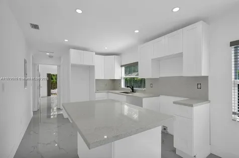 2254 NW 58th Street Miami FL 33142