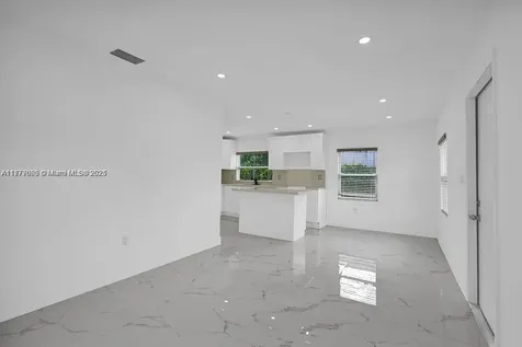 2254 NW 58th Street Miami FL 33142