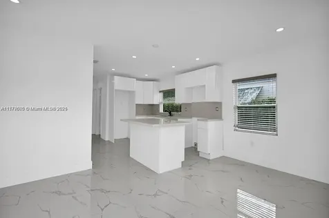 2254 NW 58th Street Miami FL 33142